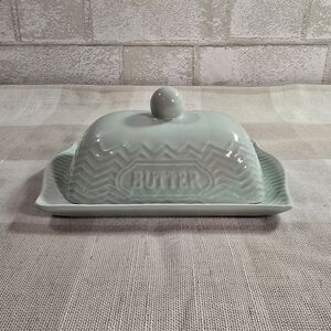 Signature Housewares Inc. Jade / Light Teal Covered Retro Butter Dish